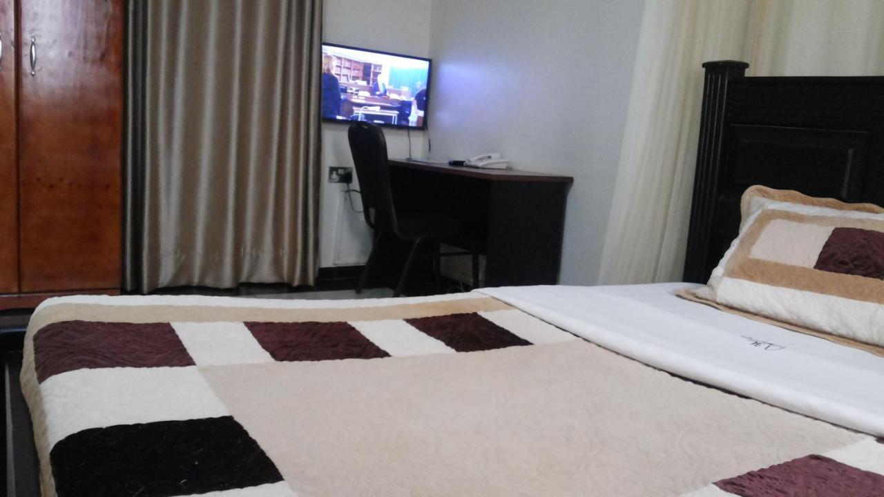 Hotel Good News Lira Exterior foto